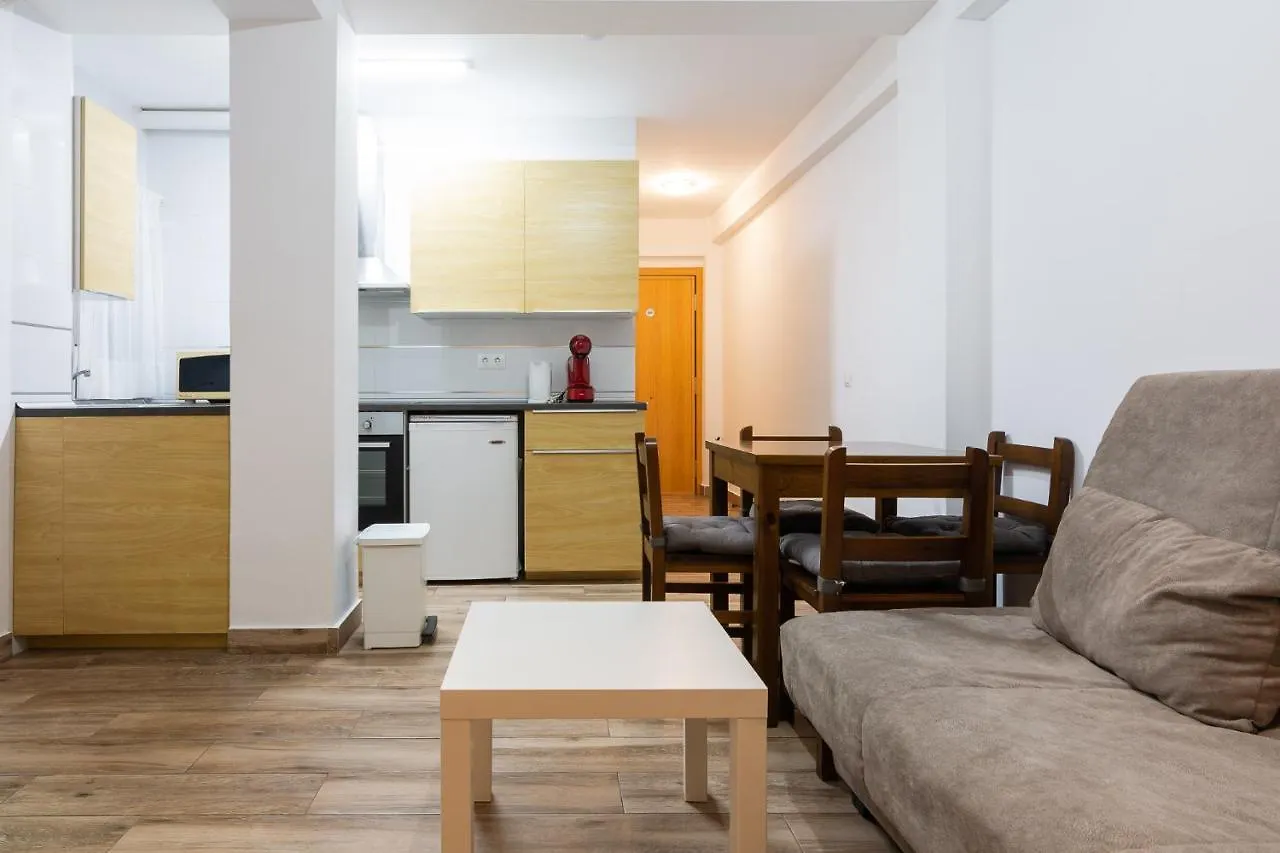 アパート Apartamento Sirena Beach ネルハ