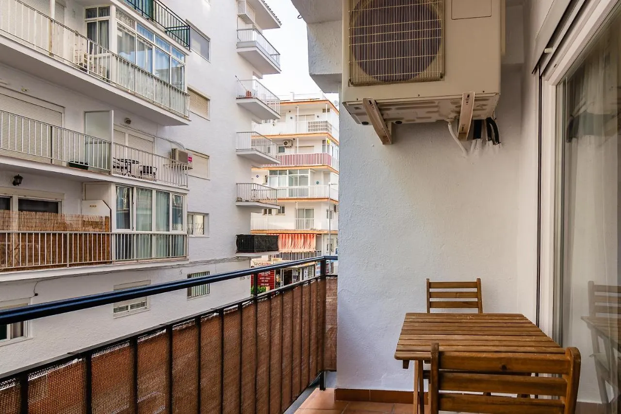 Apartamento Sirena Beach ネルハ アパート